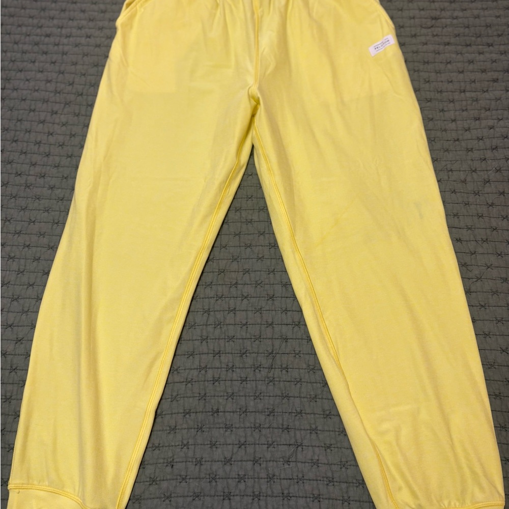 Peloton size L Yellow Lounge Jogger Pants